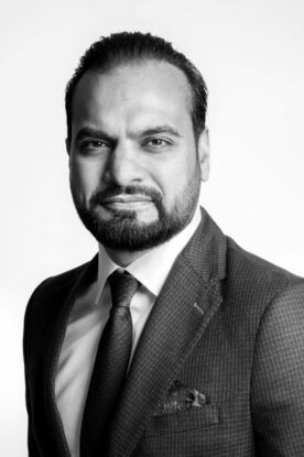 ali-lakhany-bw
